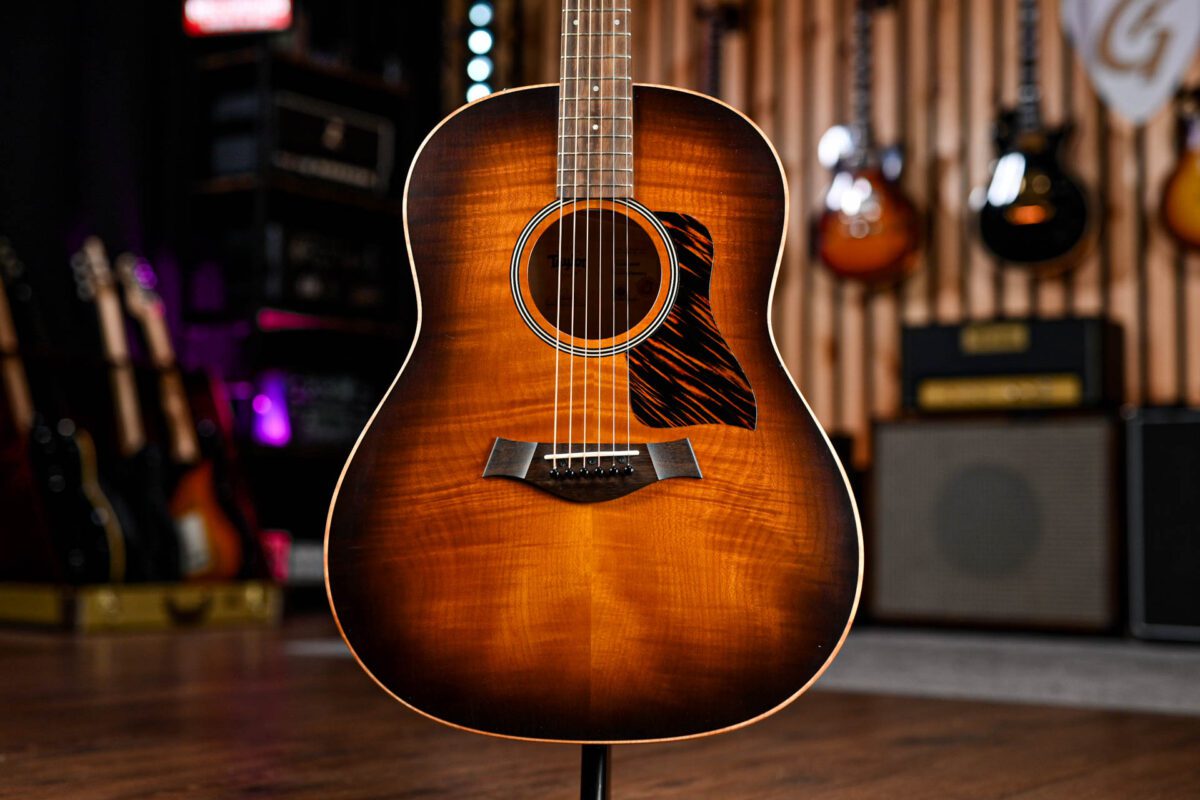 Taylor AD27e Grand Pacific Flametop in Shaded Edge Burst