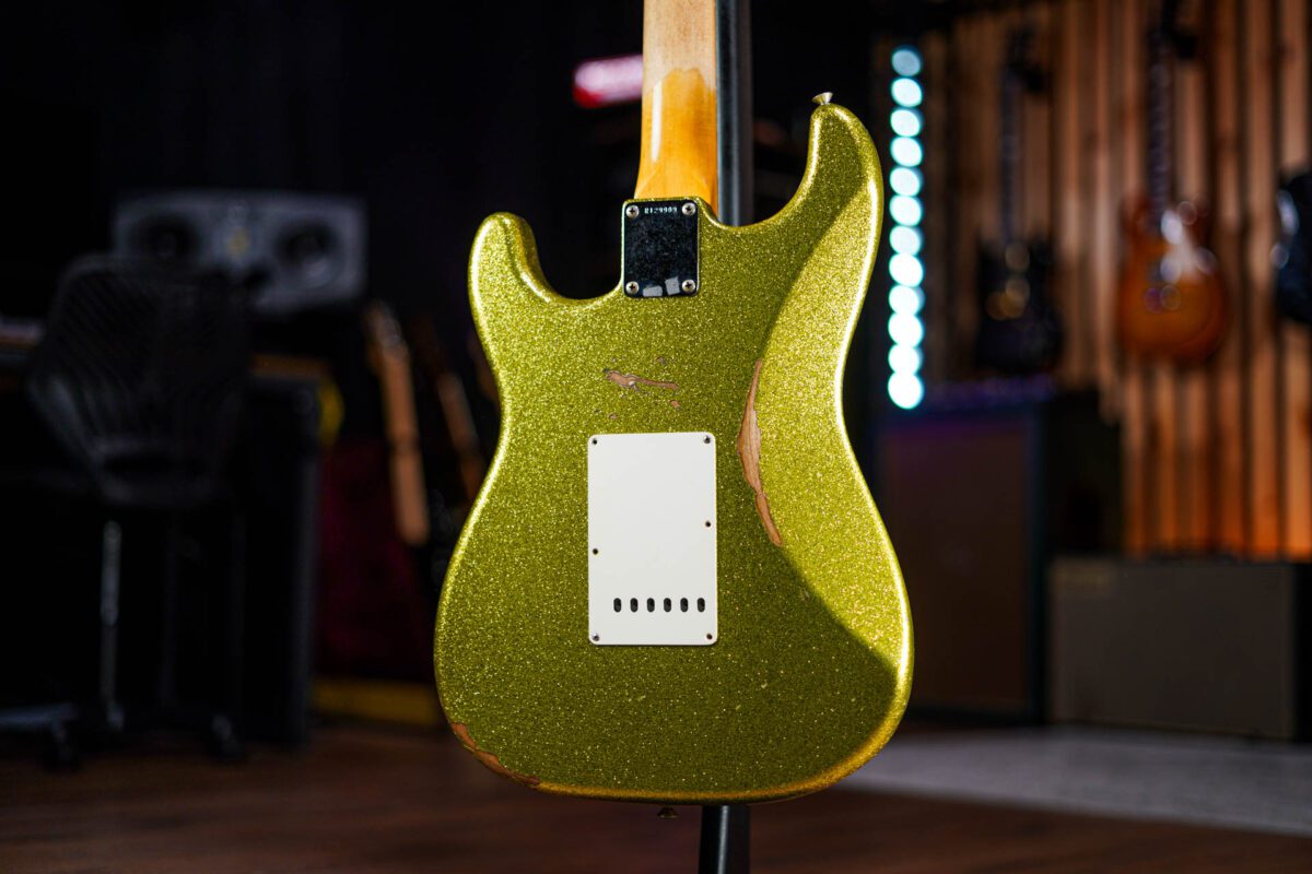 Fender Custom Shop 60's Stratocaster Relic in Chartreuse Sparkle - Image 12