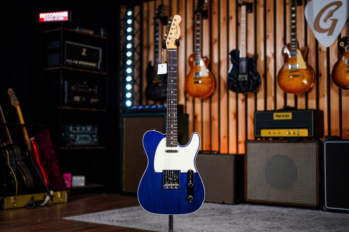 Fender FSR Made In Japan Ishibashi Traditional II '60s Telecaster Custom Transparent Blue - Image 2