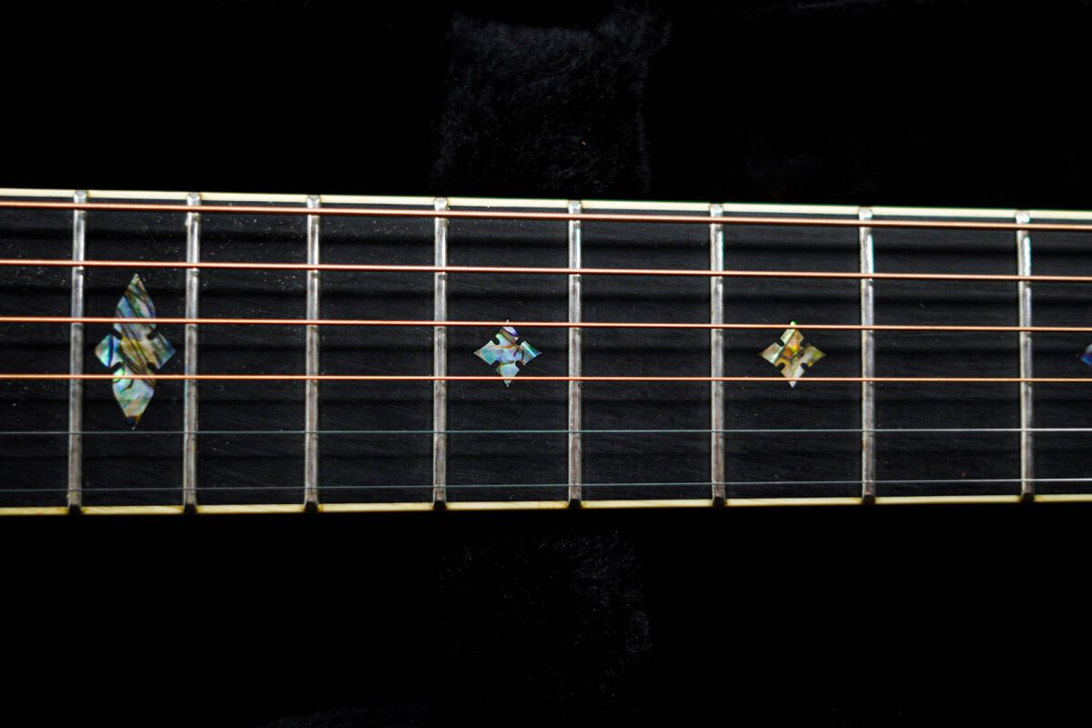 Gibson J-45 Custom in Vintage Sunburst - Image 4