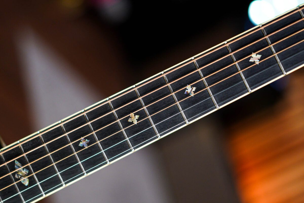 Gibson J-45 Custom in Vintage Sunburst - Image 9