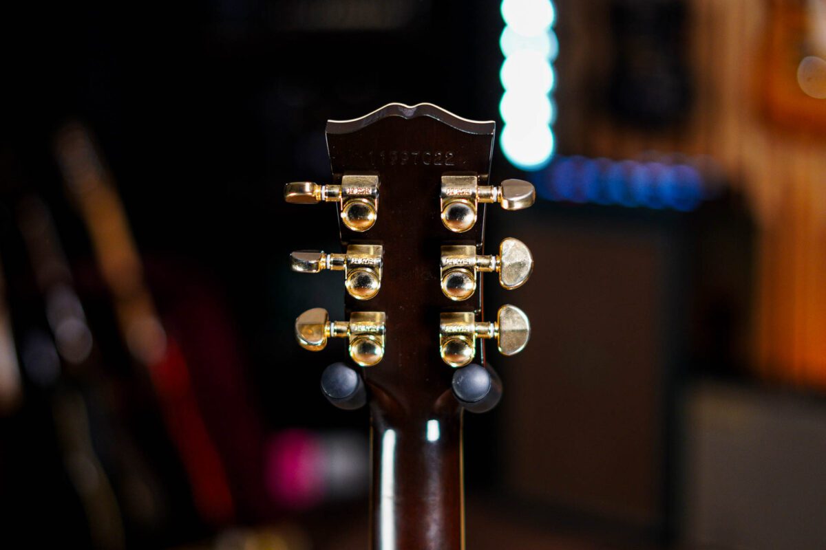 Gibson J-45 Custom in Vintage Sunburst - Image 11