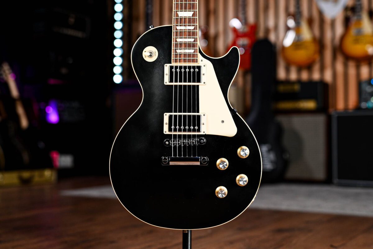 Gibson Les Paul Traditional Mahogany Top in Satin Ebony