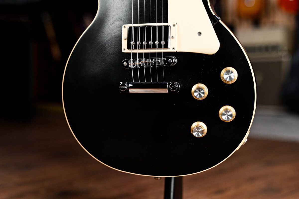 Gibson Les Paul Traditional Mahogany Top in Satin Ebony - Image 4