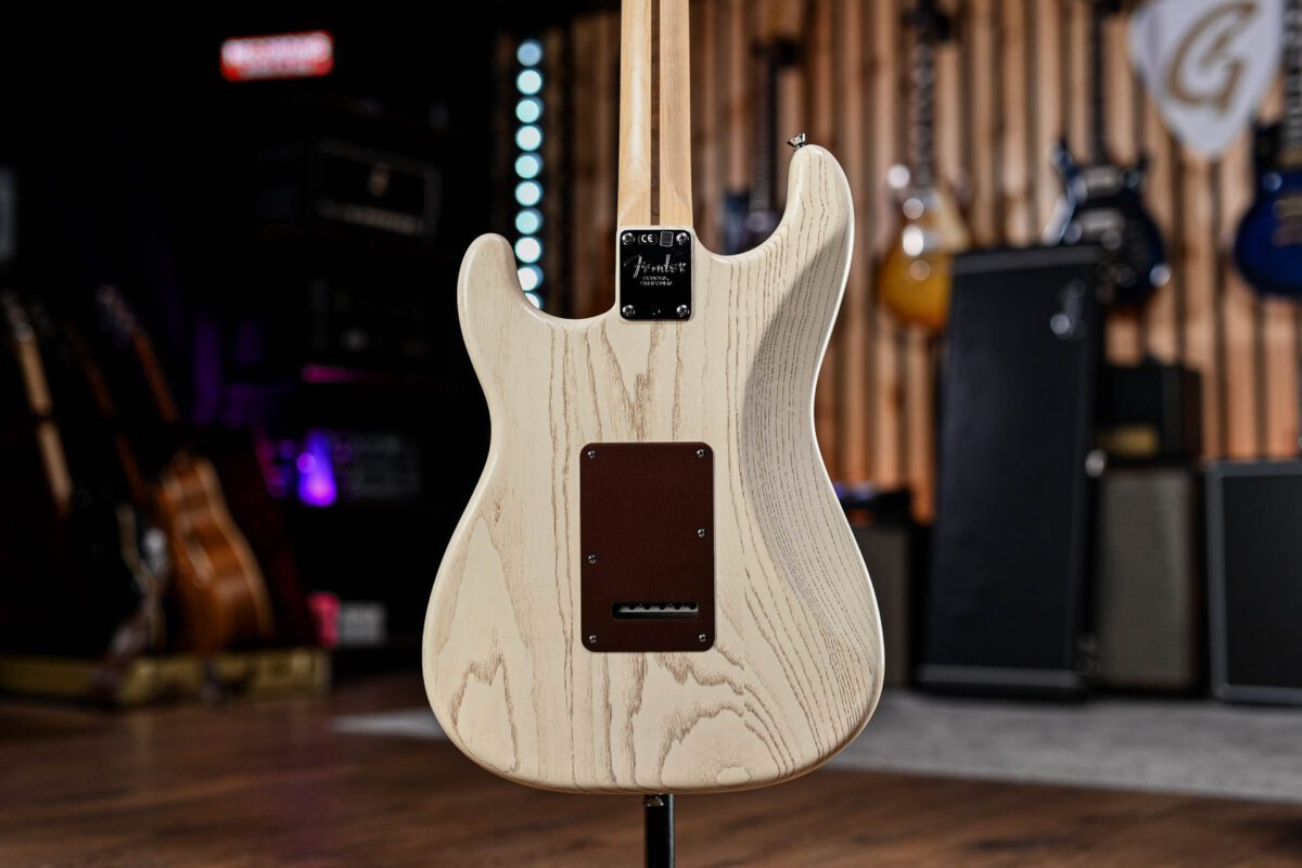 Fender American Standard FSR Stratocaster in Rustic Ash - Image 9