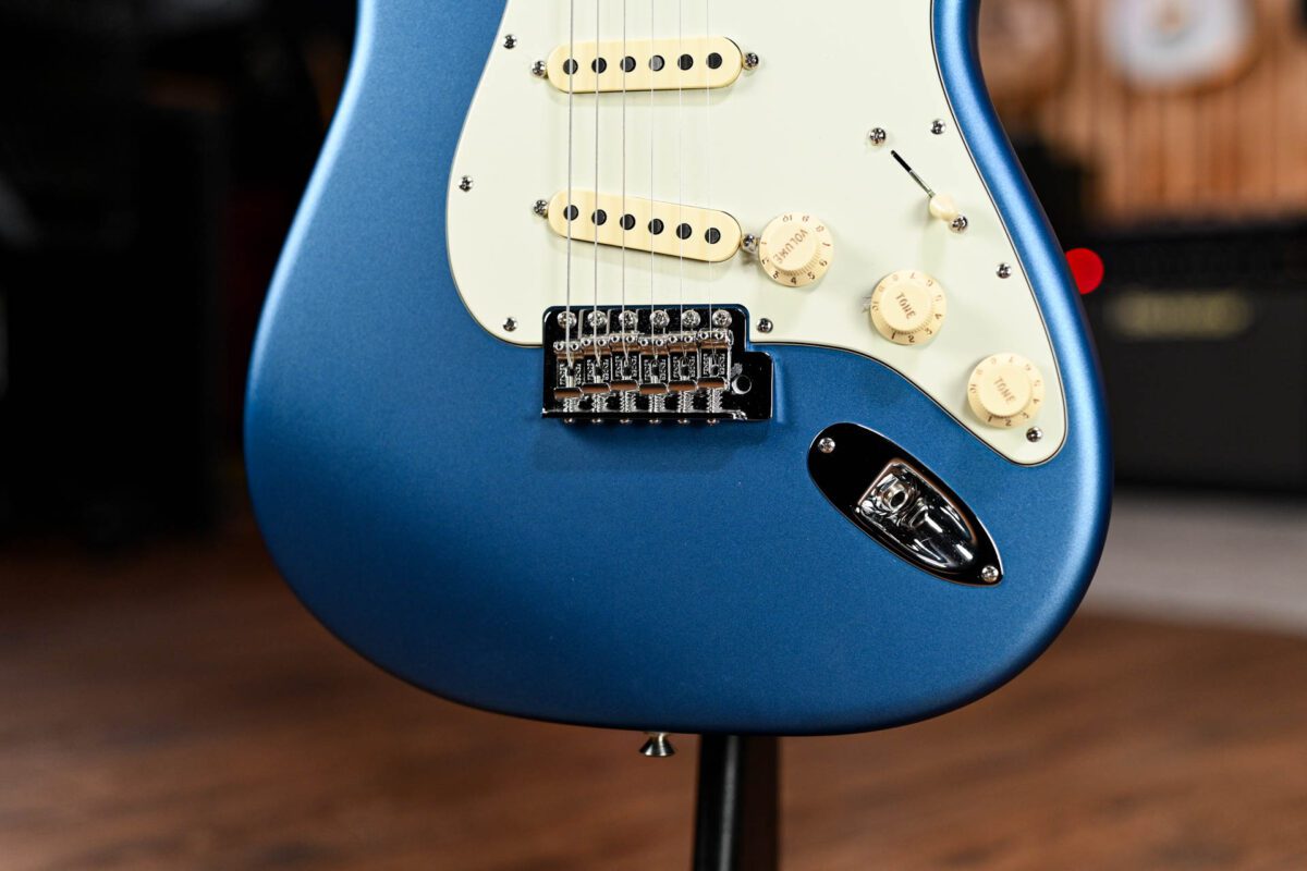 Fender American Performer Stratocaster in Satin Lake Placid Blue #2 - Image 3