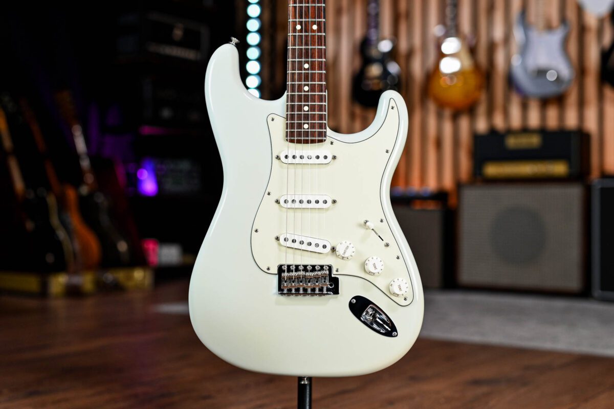 Fender American Special Stratocaster in Sonic Blue