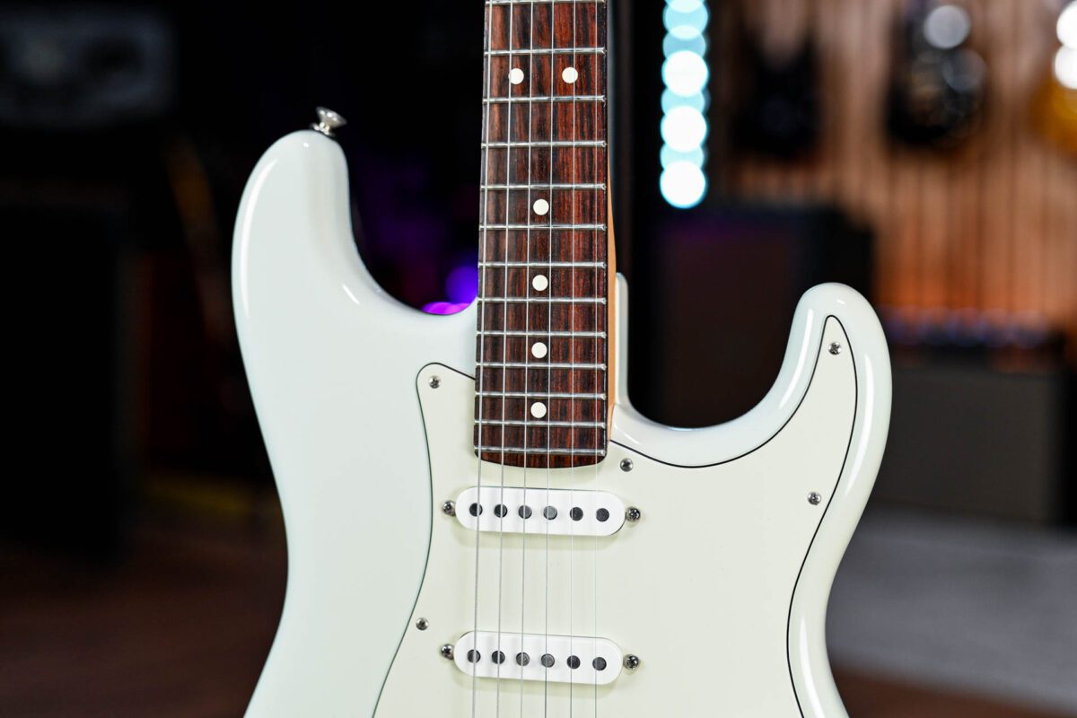 Fender American Special Stratocaster in Sonic Blue - Image 4