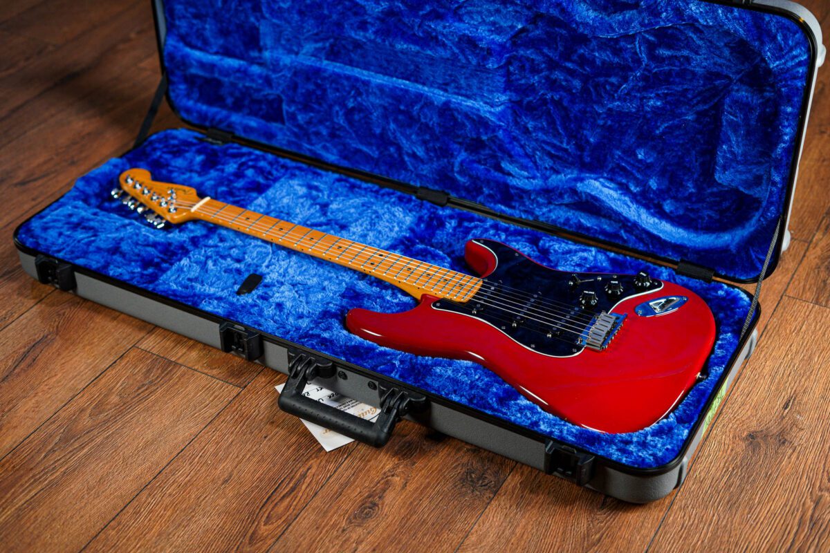 Fender American Standard Stratocaster in Lipstick Red - Image 2