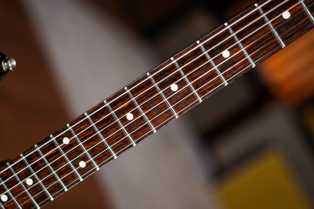 Fender Classic Player '60s Stratocaster in sunburst - Image 5