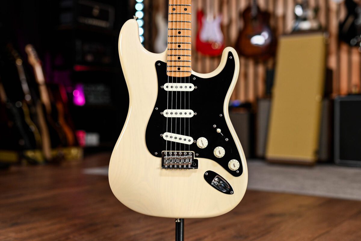 Fender Custom Shop NOS 55 Stratocaster with Roasted Maple Neck in White Blonde