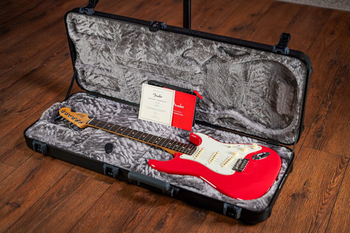 Fender FSR American Professional II Stratocaster in Fiesta Red with roasted maple neck - Image 2