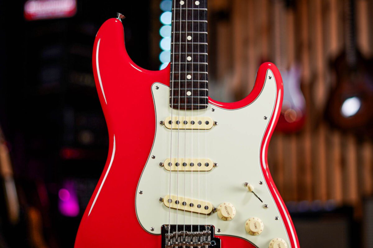 Fender FSR American Professional II Stratocaster in Fiesta Red with roasted maple neck - Image 5