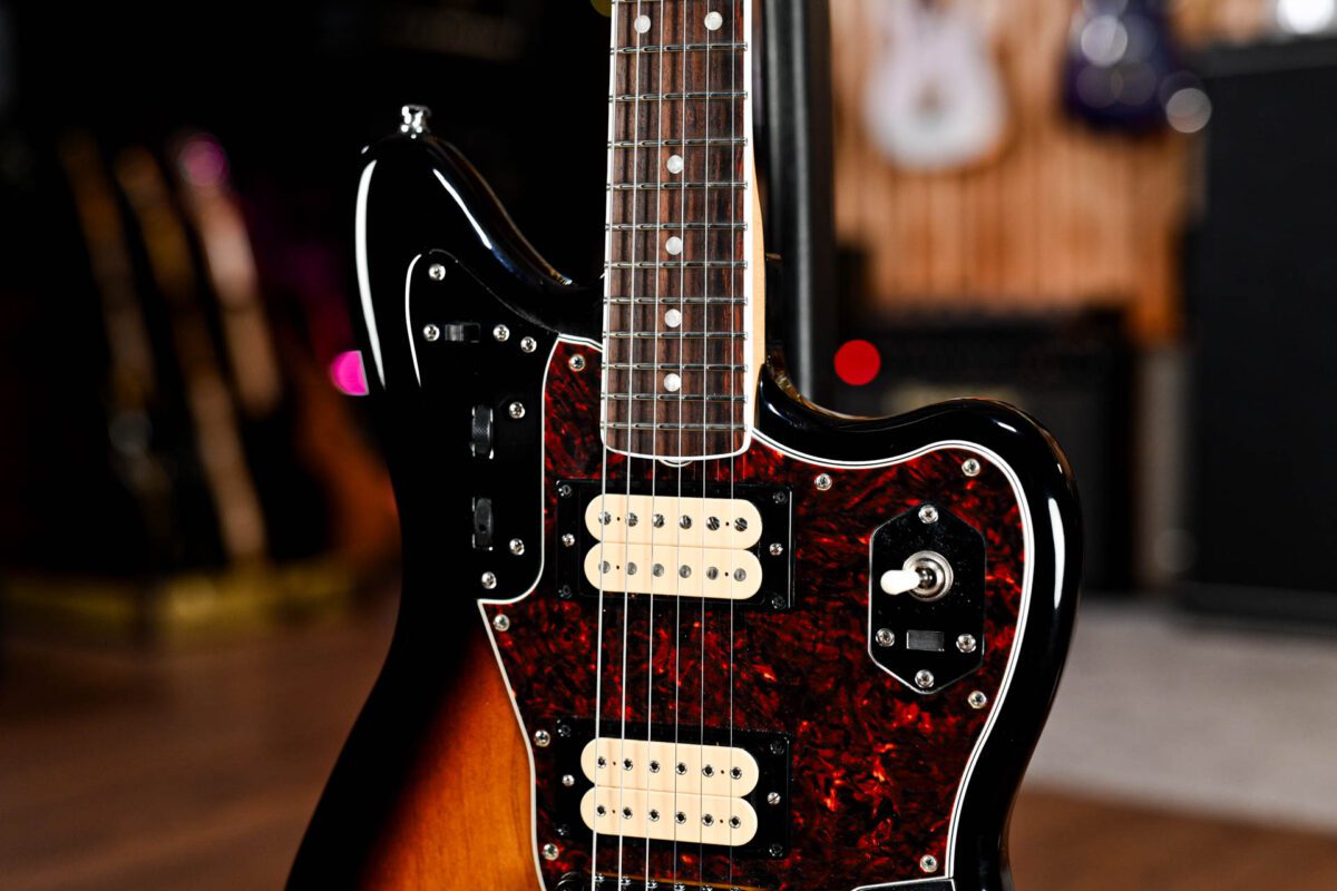 Fender Kurt Cobain Jaguar NOS in 3 Tone Sunburst - Image 5