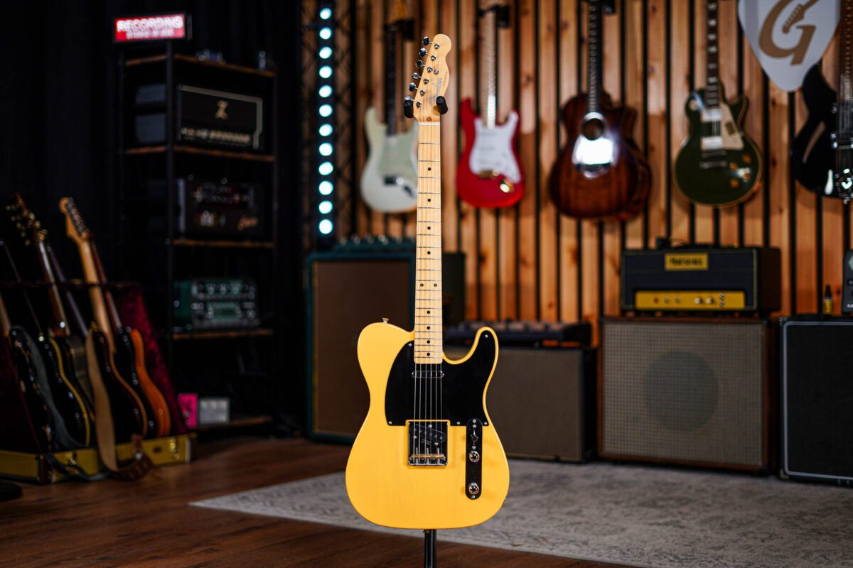 Fender MIJ Traditional II '50s Telecaster in Butterscotch Blonde - Image 2