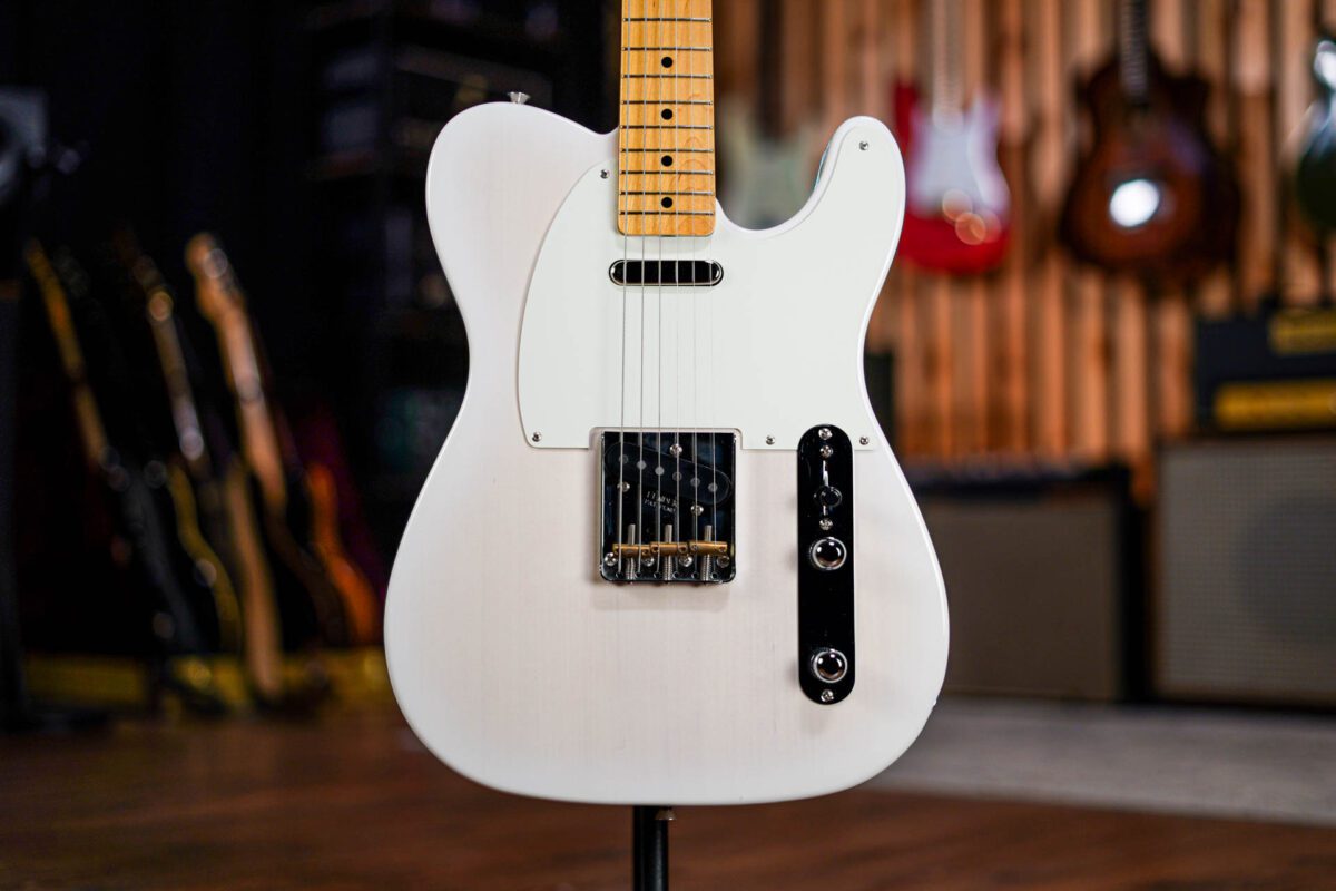 Fender MIJ Traditional II '50s Telecaster in White Blonde