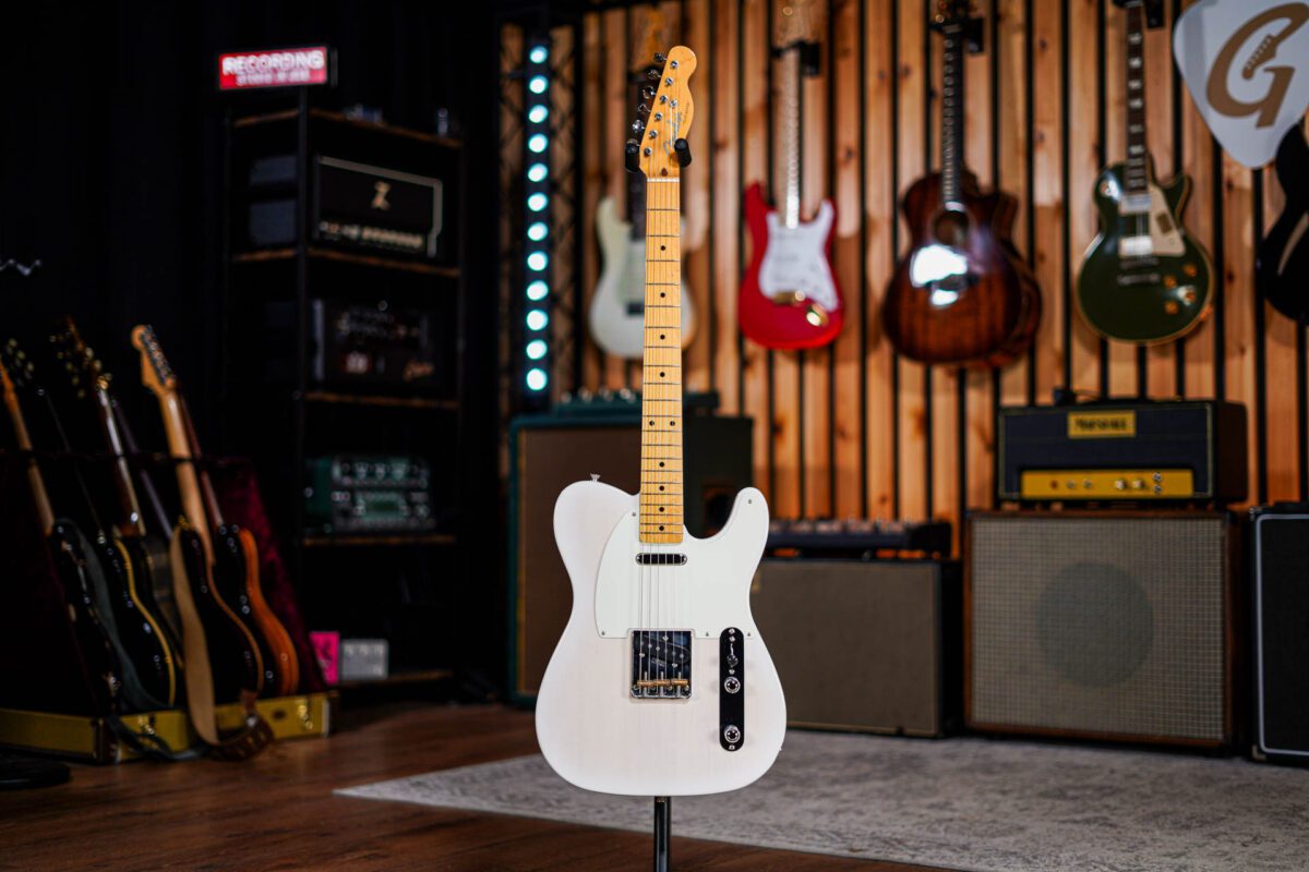 Fender MIJ Traditional II '50s Telecaster in White Blonde - Image 2