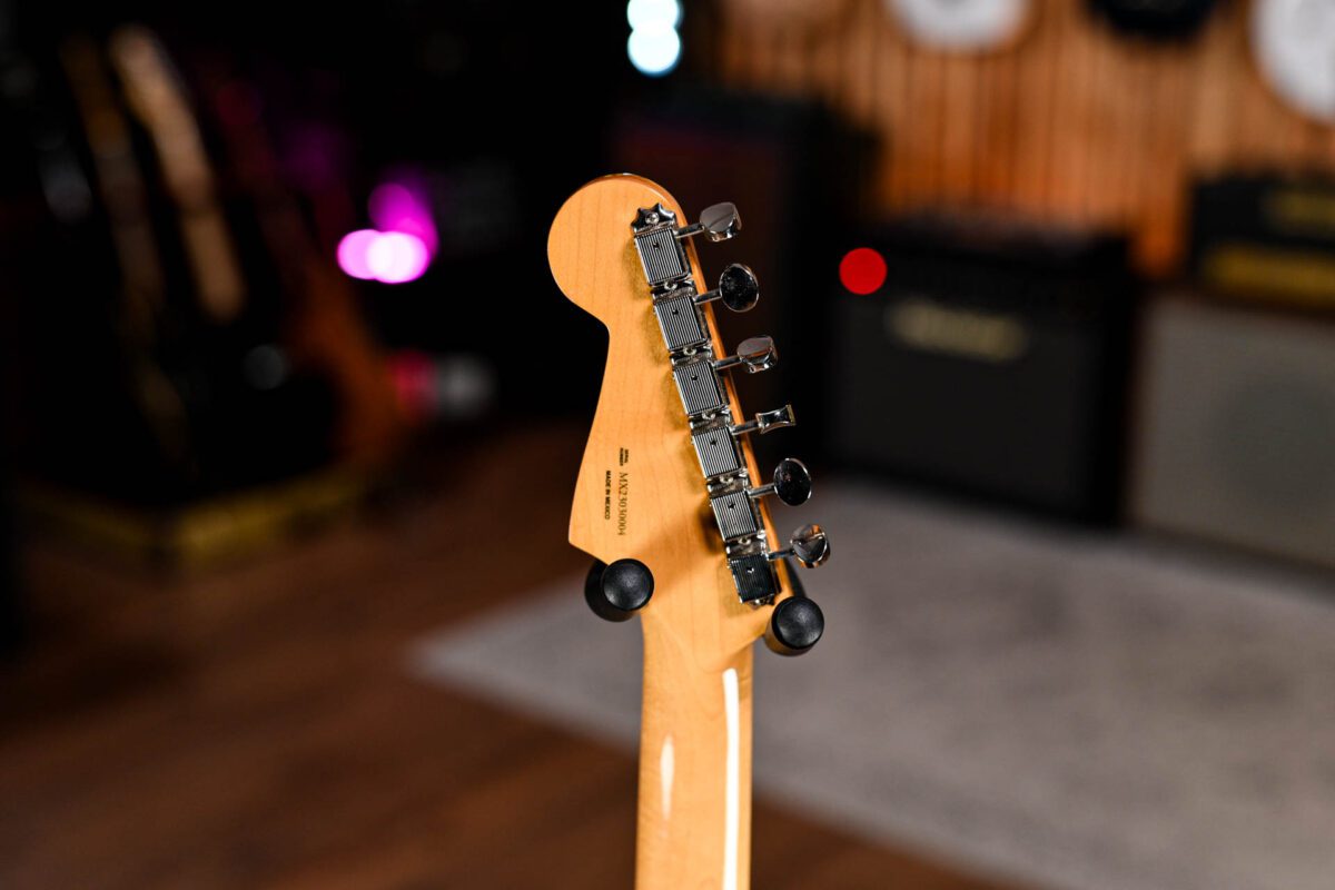 Fender Vintera II 60's Stratocaster in Lake Placid Blue - Image 7