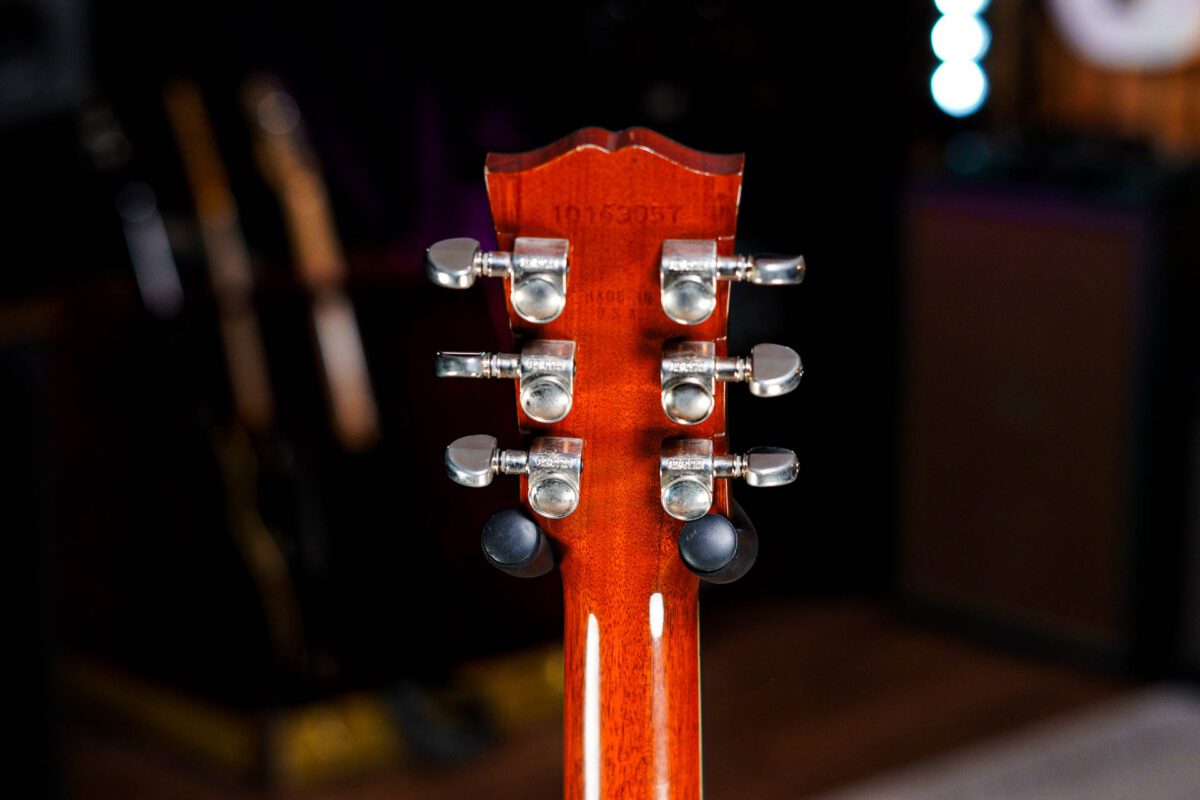 Gibson Hummingbird in Heritage Cherry - Image 7