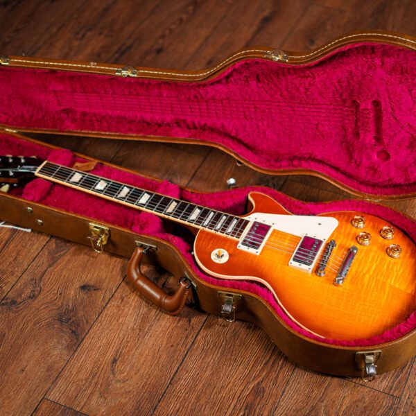 Gibson USA Les Paul standard in Honey Burst - Guitar Gear Giveaway