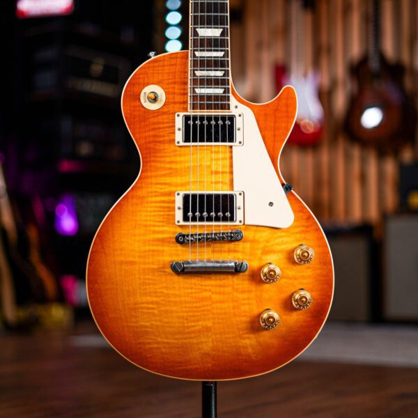 Gibson USA Les Paul standard in Honey Burst - Guitar Gear Giveaway