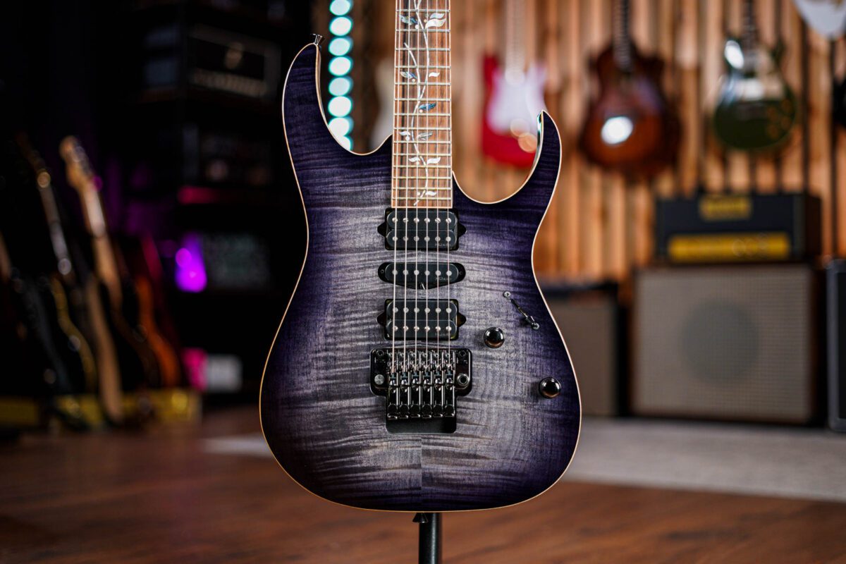 Ibanez RG8570Z-BRE J. Custom in Black Rutile