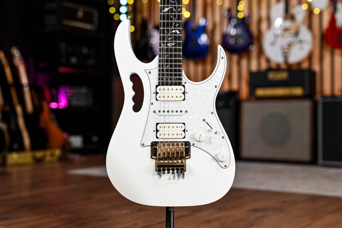 Ibanez Signature JEM7VP Premium Steve Vai in White