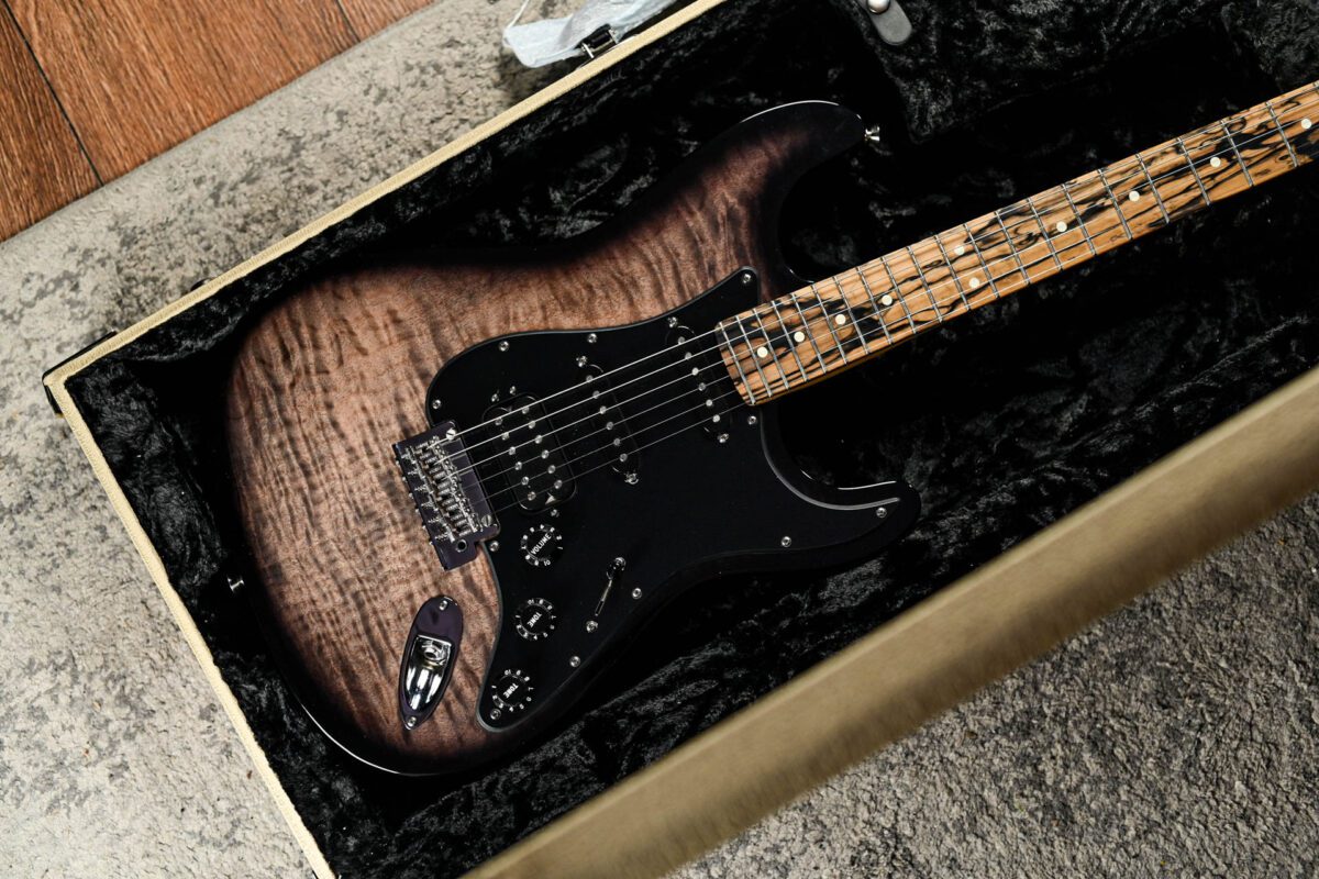 Fender American QMT Stratocaster Pale Moon in Transparent Black - Image 2