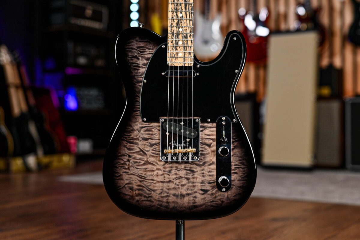 Fender American QMT Telecaster Pale Moon in Transparent Black