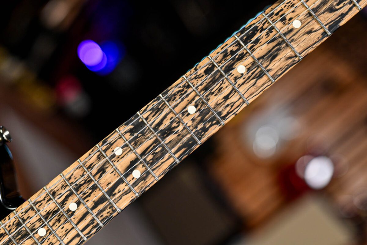 Fender American QMT Telecaster Pale Moon in Transparent Black - Image 4