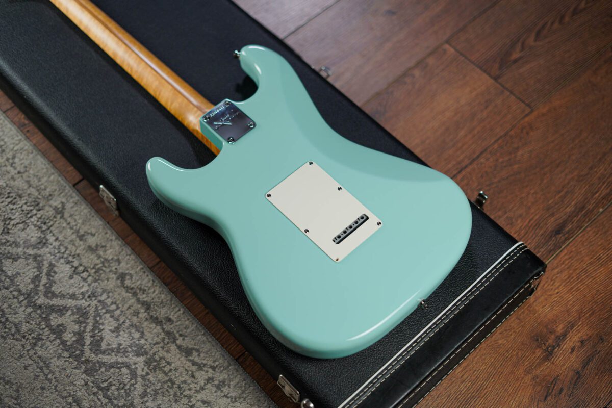 Fender Custom Shop Classic Stratocaster in Daphne Blue - Image 10