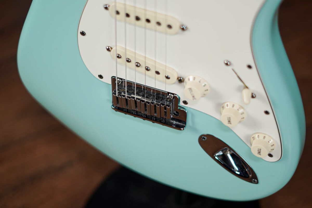 Fender Custom Shop Classic Stratocaster in Daphne Blue - Image 11