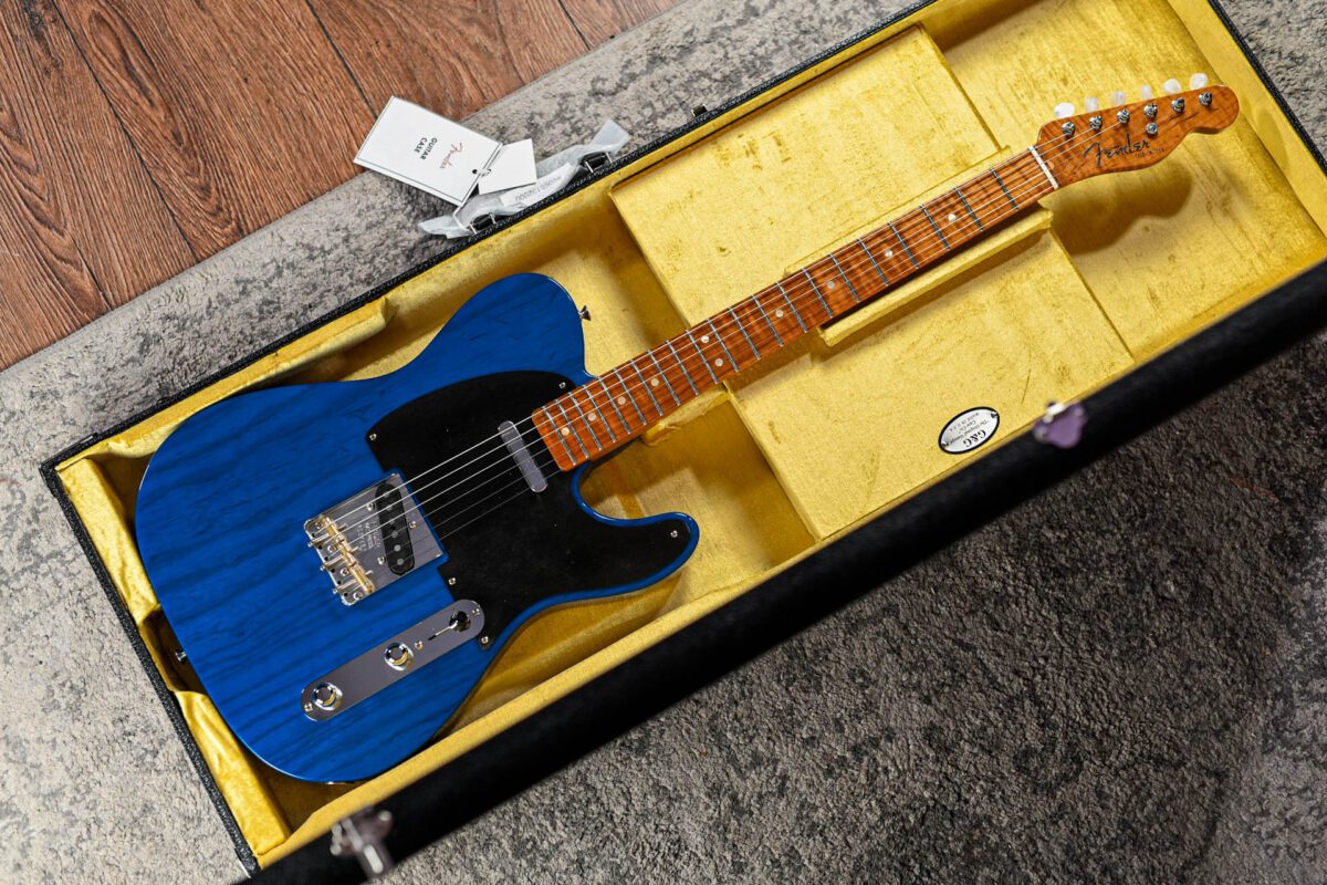 Fender USA Custom Shop American Custom Telecaster NOS Sapphire Blue Transparent - Image 11