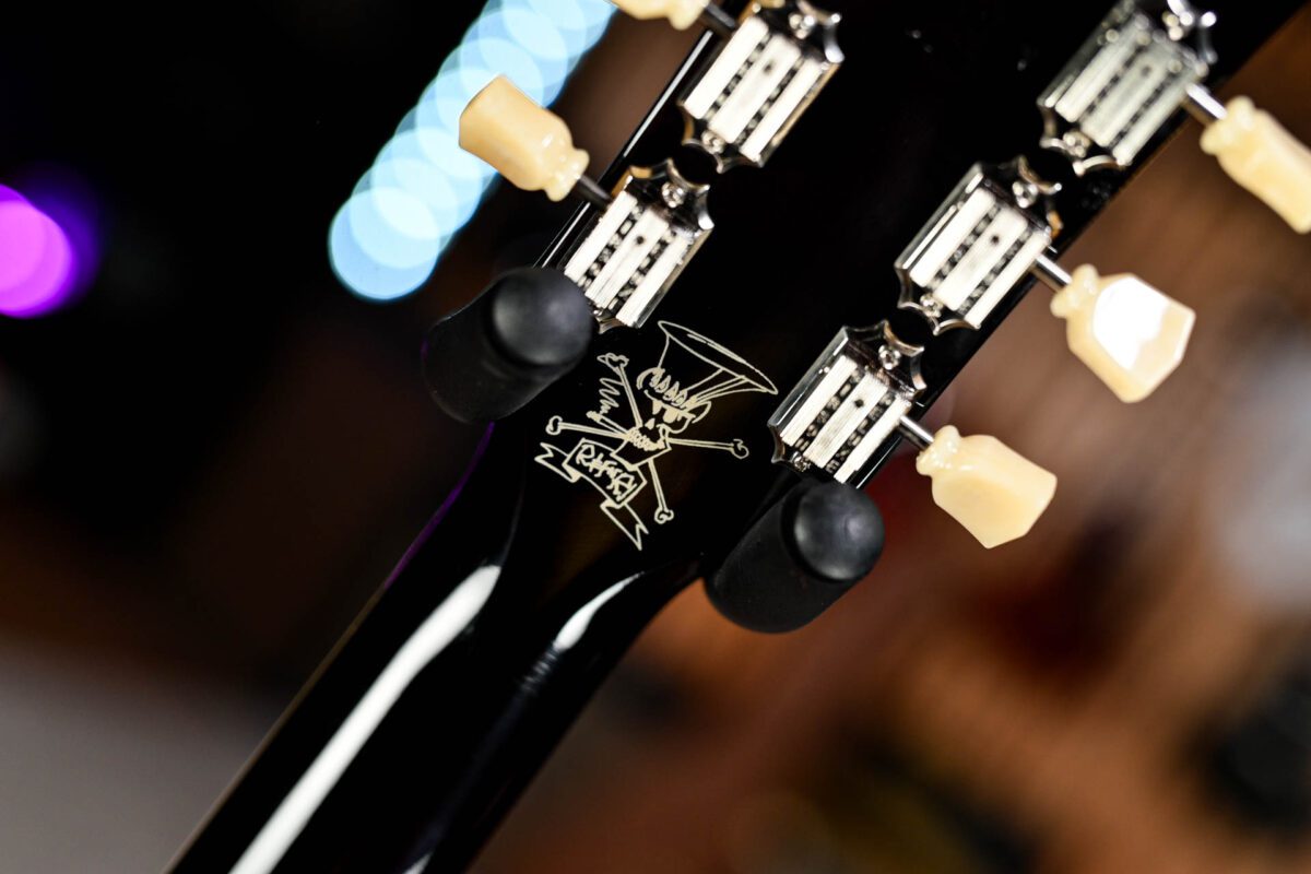 Gibson Slash Victoria Les Paul Gold Top - Image 3