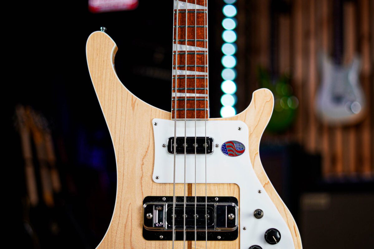 Rickenbacker 4003 in Mapleglo - Image 6