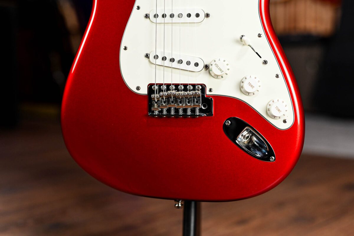 Fender American Special Stratocaster in Candy Apple Red - Image 3