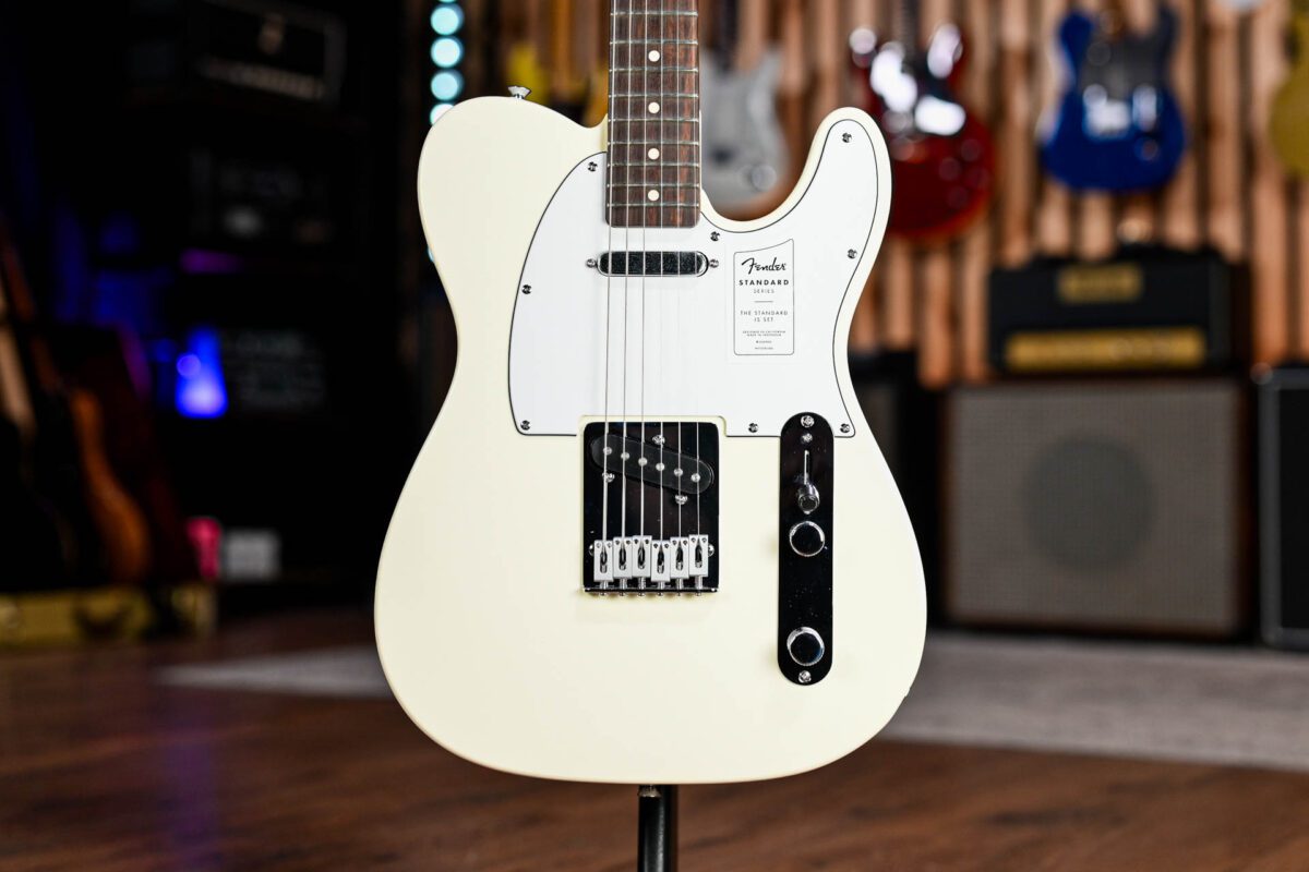 Fender Standard Telecaster in Olympic White