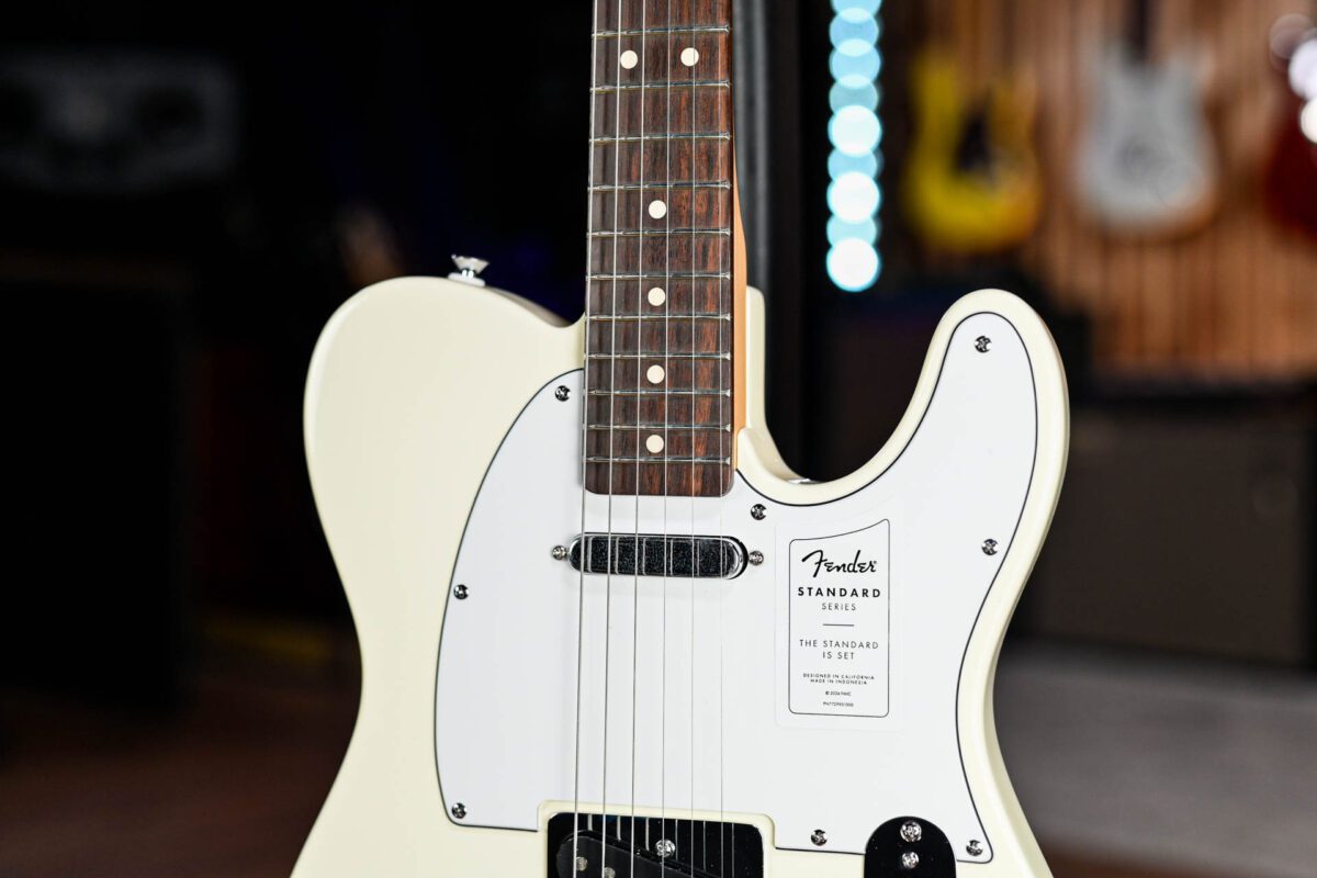 Fender Standard Telecaster in Olympic White - Image 4