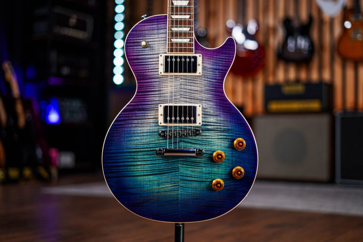 Gibson Les Paul Standard in Blueberry Burst