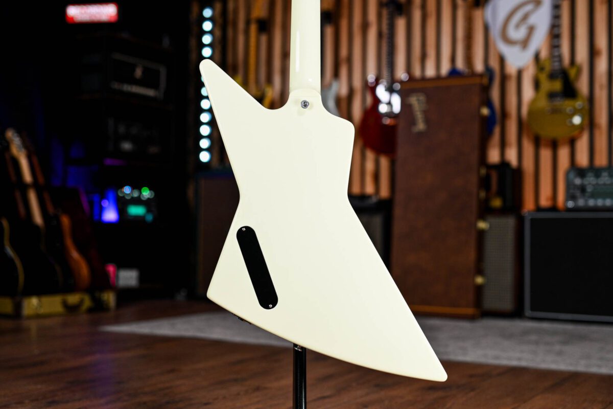 Gibson USA '70s Explorer Electric Guitar in Classic White - Image 9