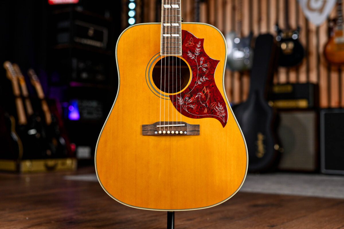 Epiphone Inspired by Gibson Hummingbird in Aged Natural Antique Gloss