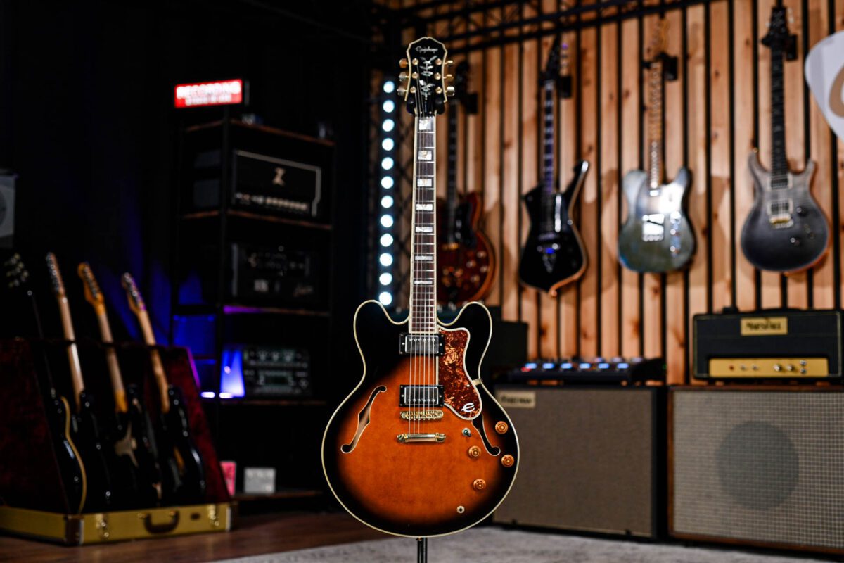 Epiphone Sheraton 1989 in Vintage Sunburst - Image 2