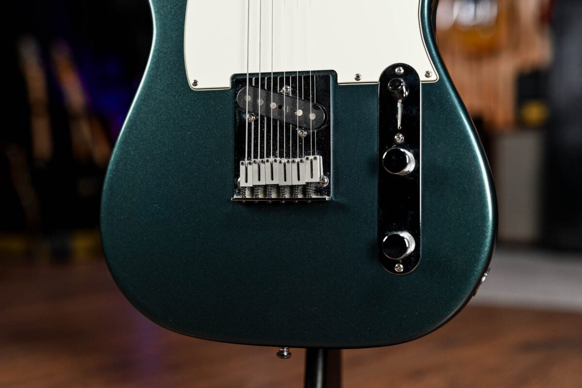 Fender 1988 American Telecaster in Teal Blue - Image 4
