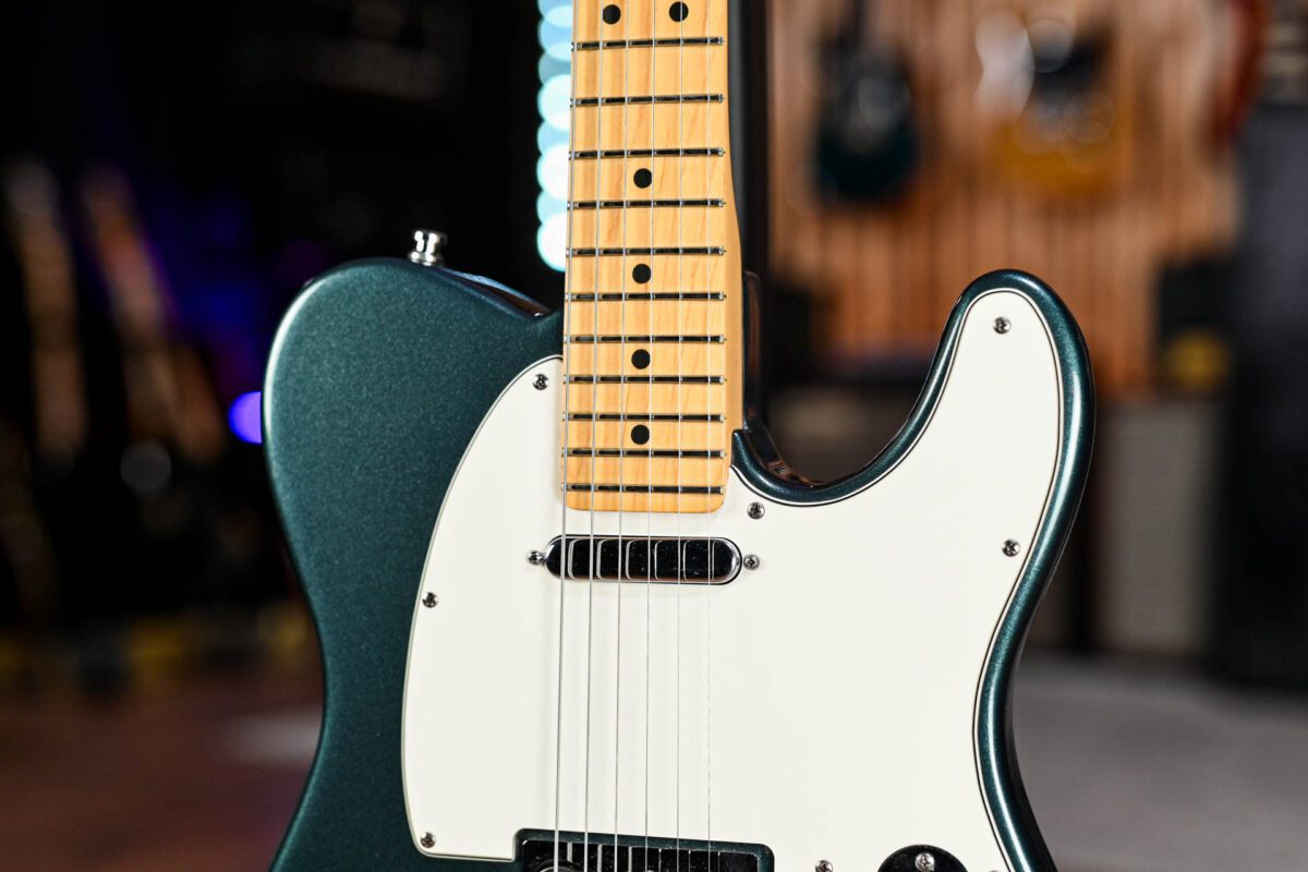 Fender 1988 American Telecaster in Teal Blue - Image 5