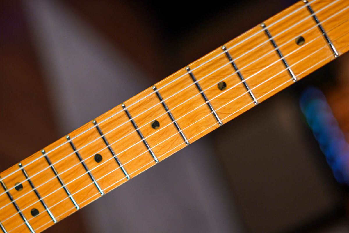 Fender American Lone Star Stratocaster in Shoreline Gold - Image 6