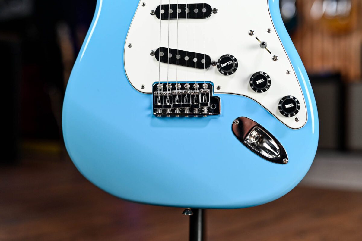 Fender MIJ International Color Stratocaster in Maui Blue - Image 3