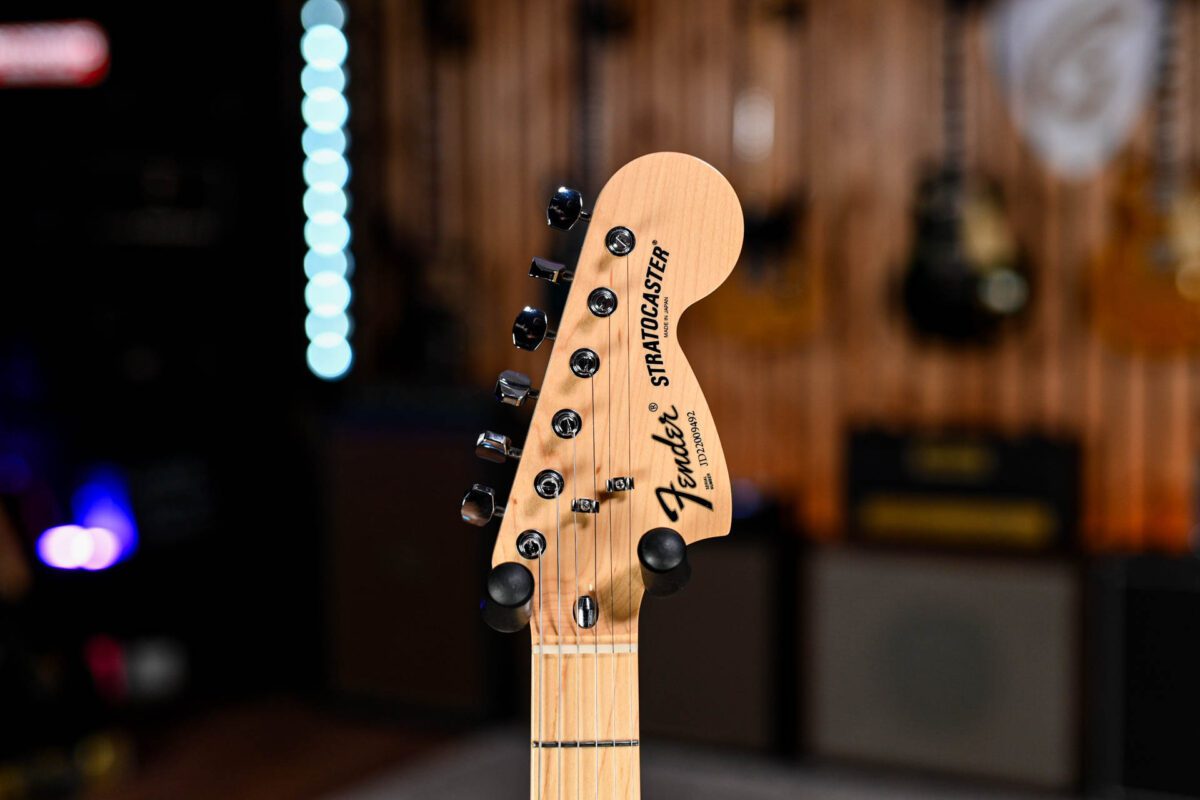 Fender MIJ International Color Stratocaster in Maui Blue - Image 6
