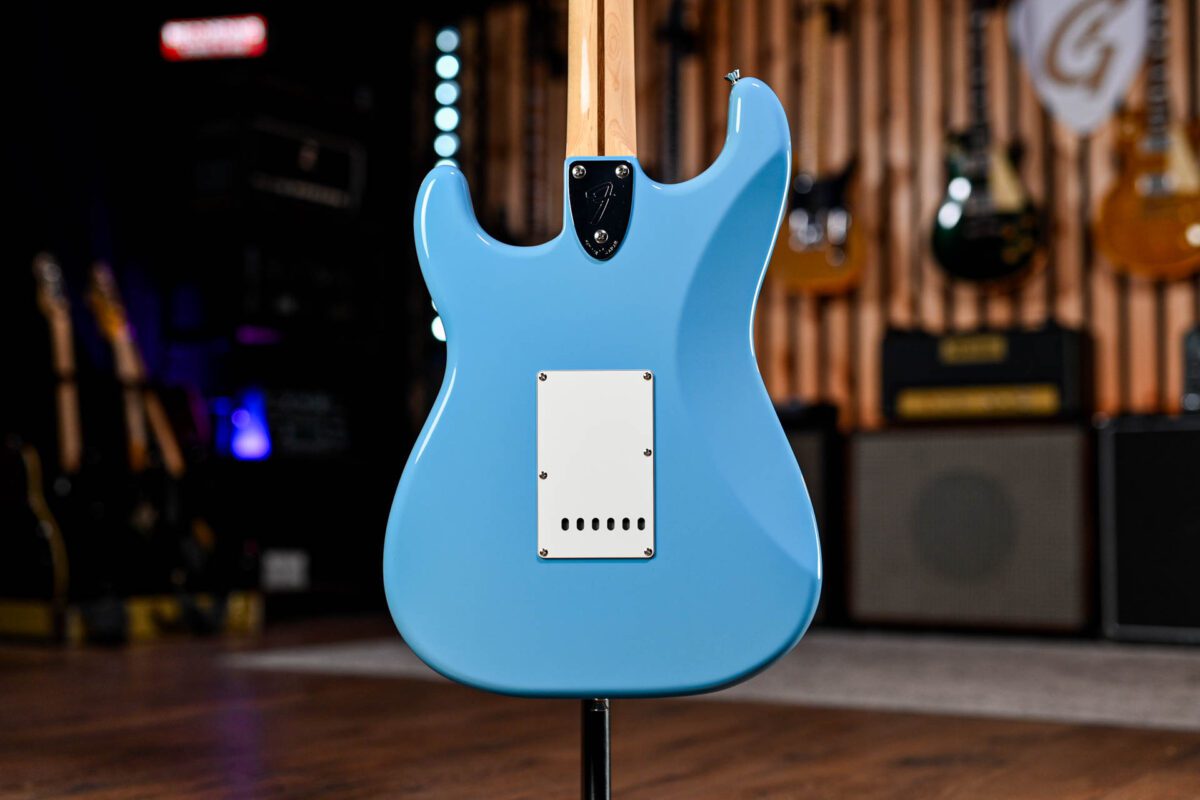 Fender MIJ International Color Stratocaster in Maui Blue - Image 8