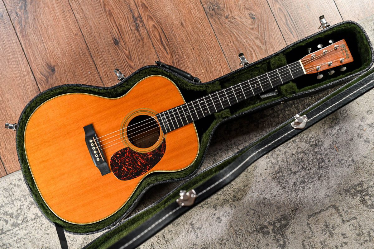 Martin 000-28EC Clapton Signature Acoustic Guitar - Image 2