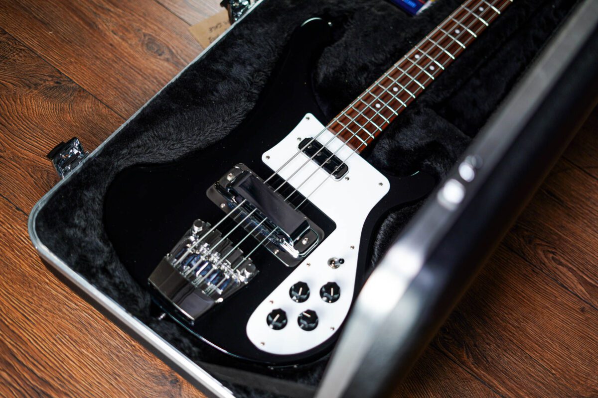 Rickenbacker 4003S in Jetglow - Image 2